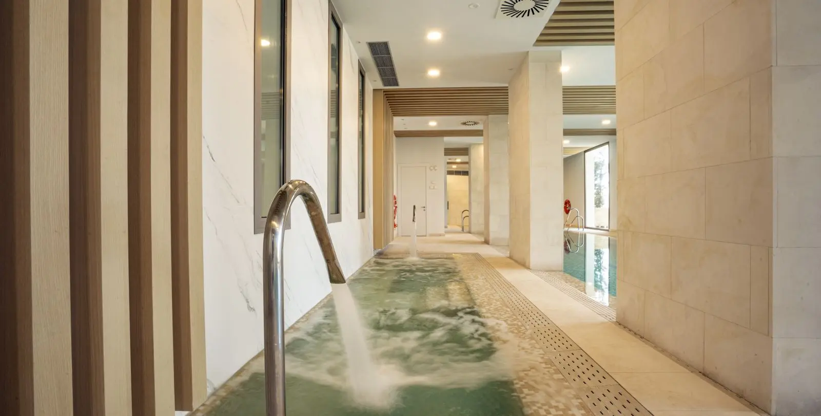 Sale of penthouse in Marbella 56