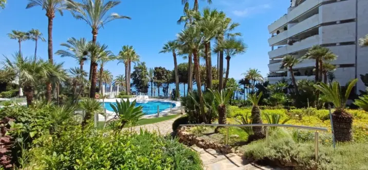 Sale of middle floor apartment in Marbella 4