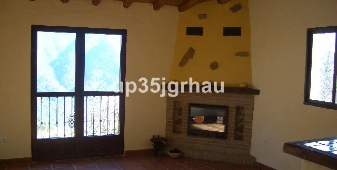 Продажа финки в Jubrique 4