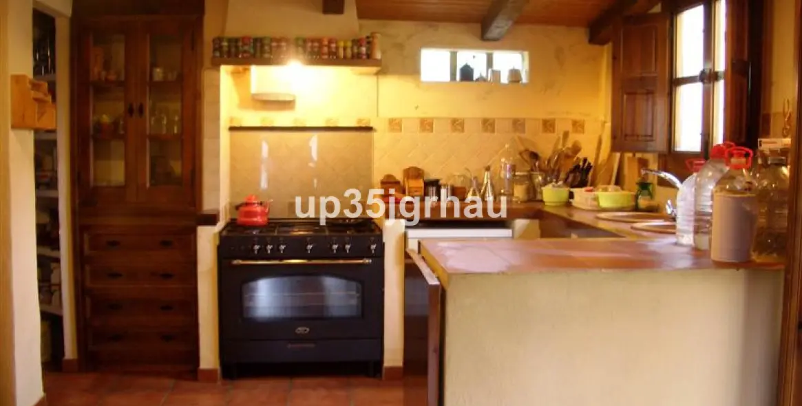 Продажа финки в Jubrique 5