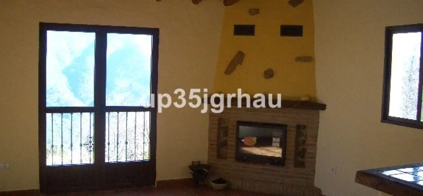 Sale of finca - cortijo in Jubrique 3