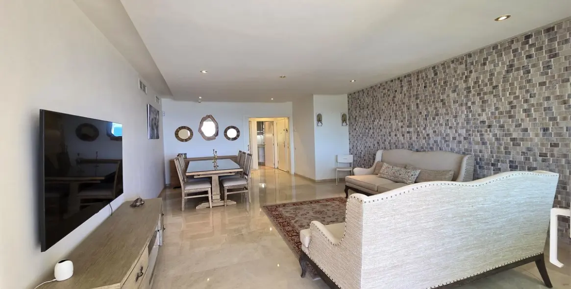 Sale of middle floor apartment in Estepona 7