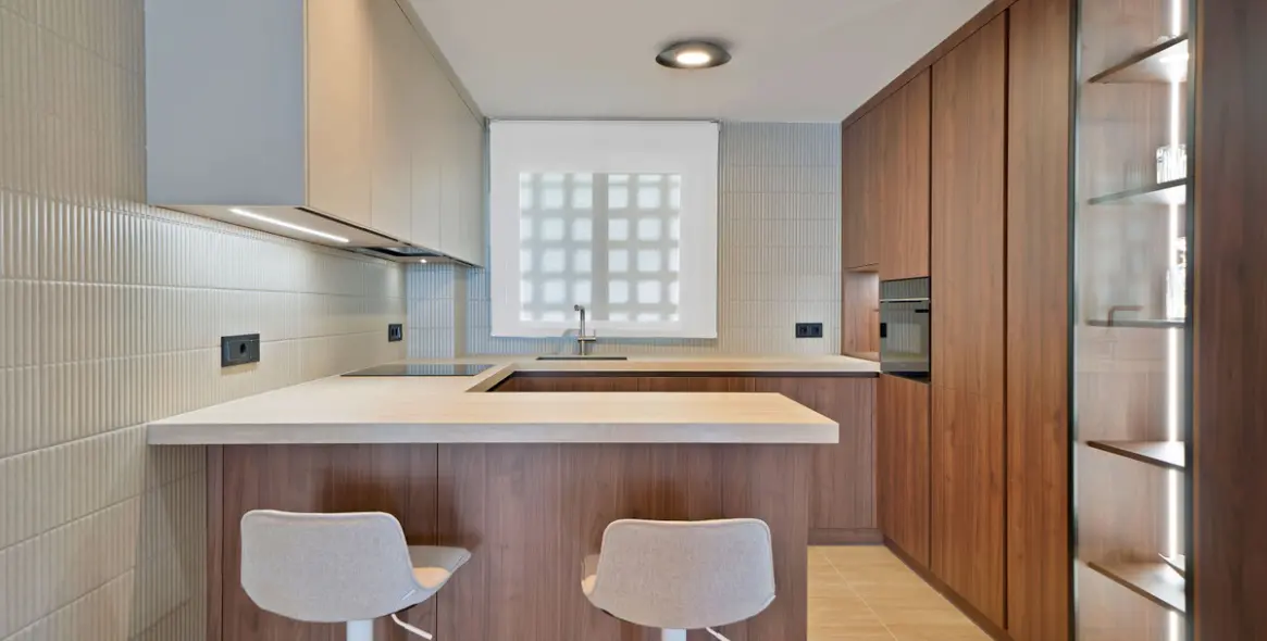 Sale of middle floor apartment in Marbella 8