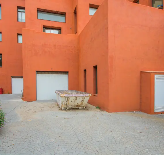 Sale of commercial premises in La Mairena