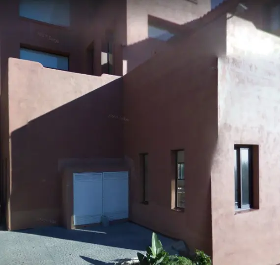 Sale of commercial premises in La Mairena