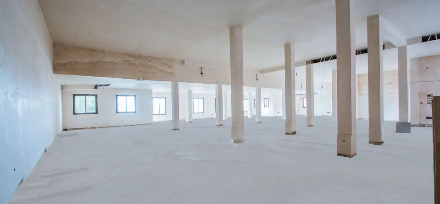Sale of commercial premises in La Mairena 2