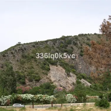 Sale of commercial plot in Benahavís