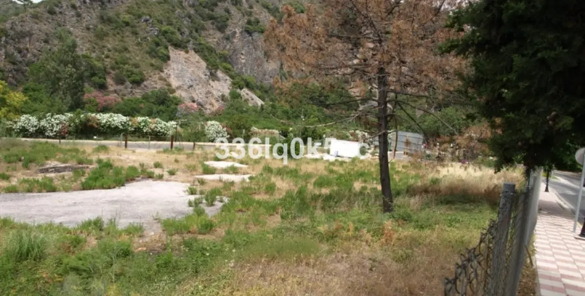 Sale of commercial plot in Benahavís 2