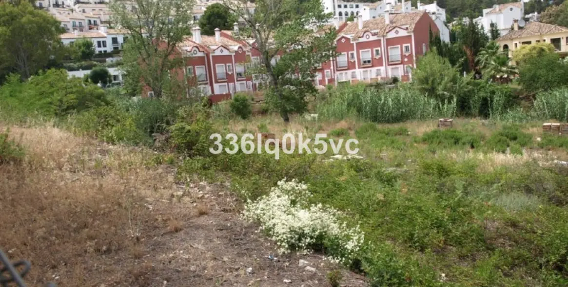 Sale of commercial plot in Benahavís 5