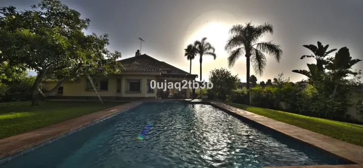 Venta de villa independiente en New Golden Mile 1