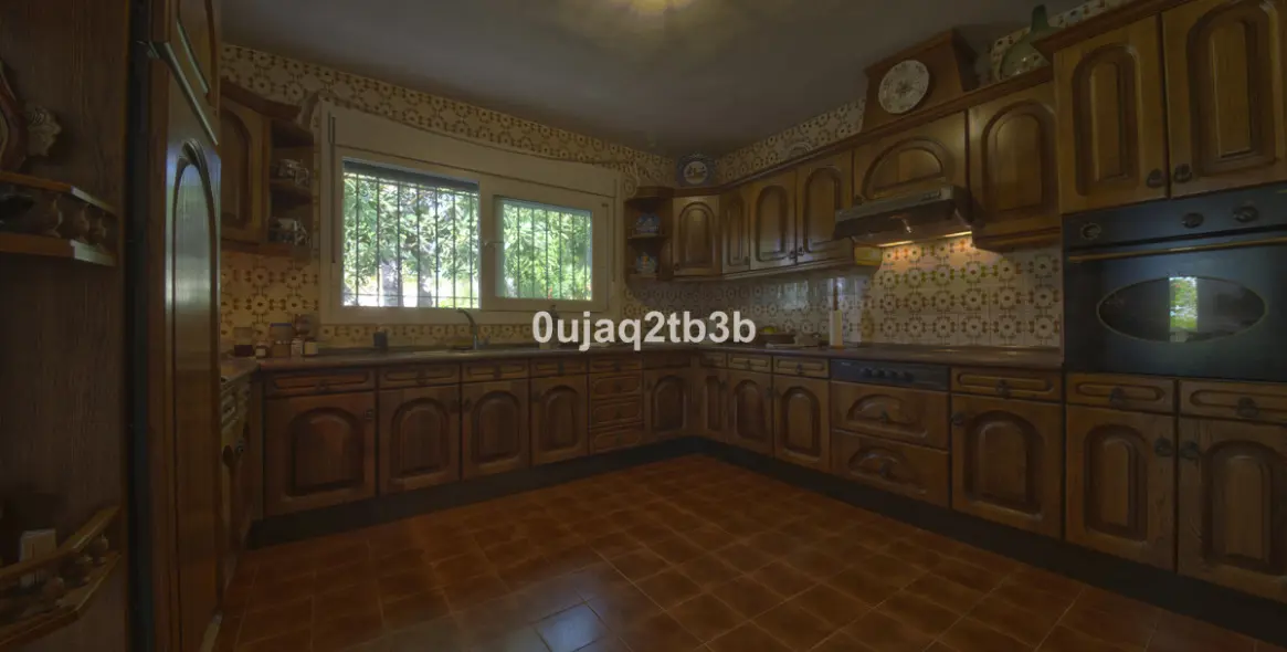 Продажа  отдельно стоящей виллы в New Golden Mile 4