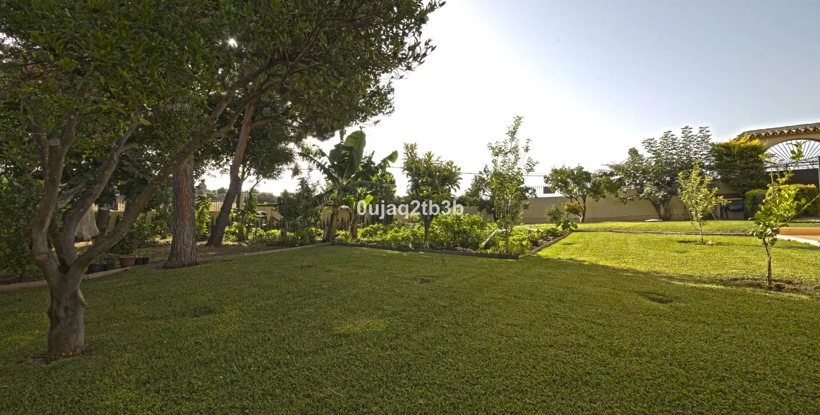 Venta de villa independiente en New Golden Mile 13