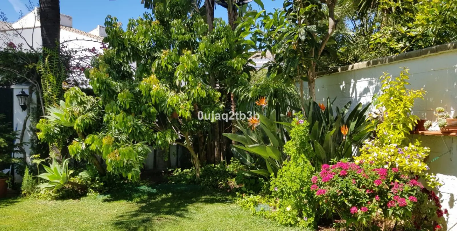 Venta de villa independiente en New Golden Mile 17