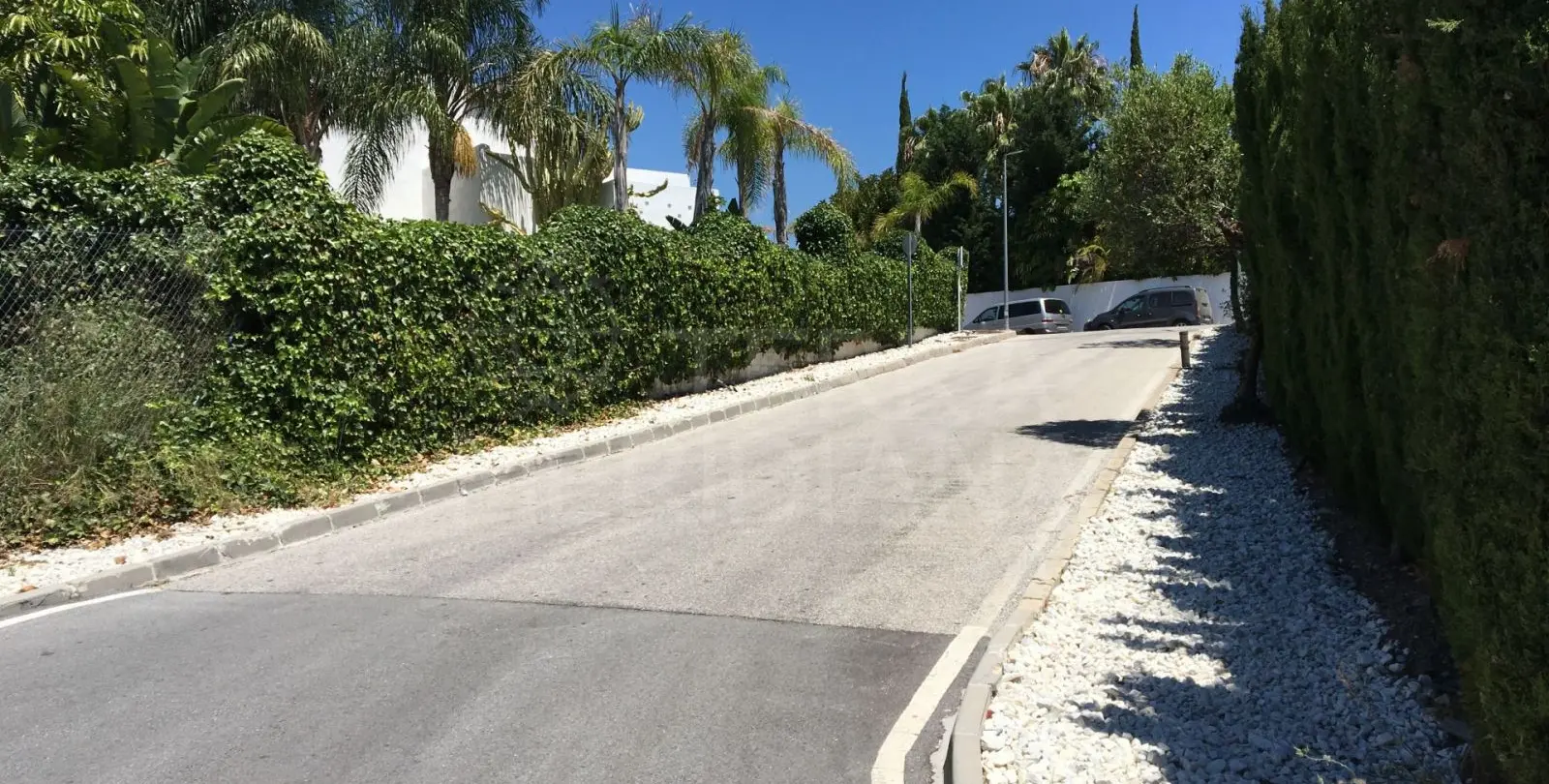 Sale of residential plot in New Golden Mile 5