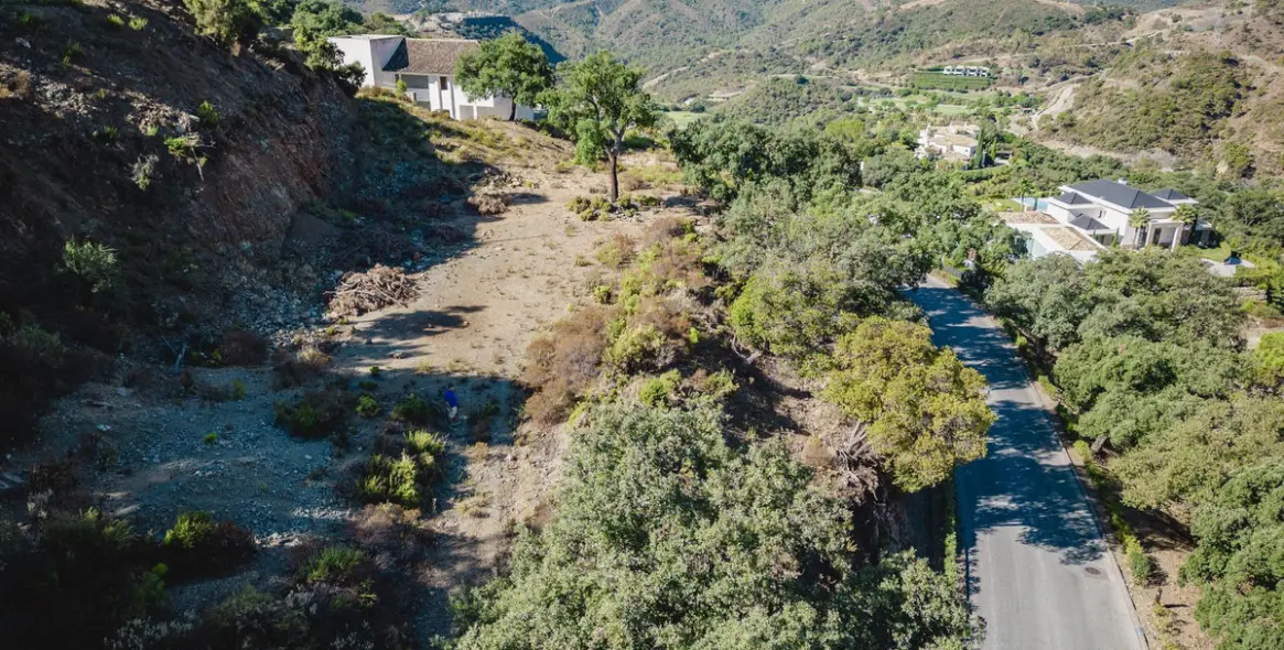 Sale of residential plot in La Zagaleta 1