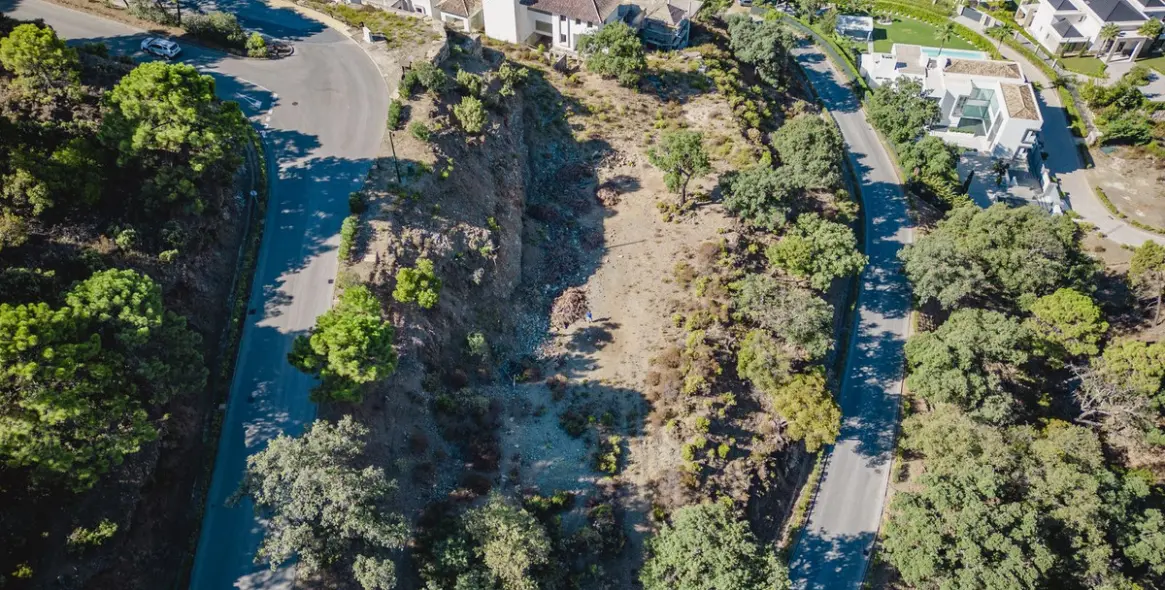 Sale of residential plot in La Zagaleta 3