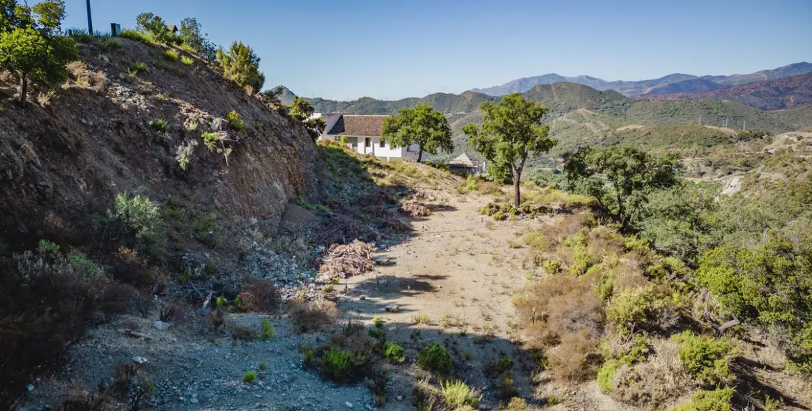 Sale of residential plot in La Zagaleta 5