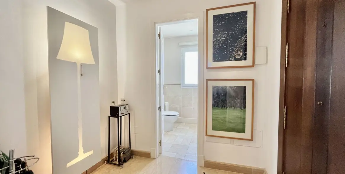 Sale of penthouse in Río Real 34