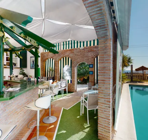 Продажа  отдельно стоящей виллы в Torrox Costa