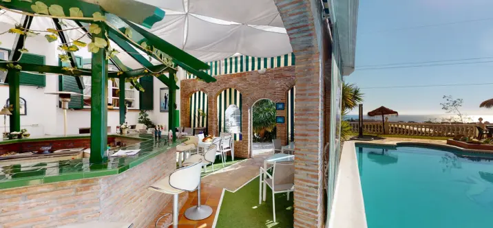 Продажа  отдельно стоящей виллы в Torrox Costa 3