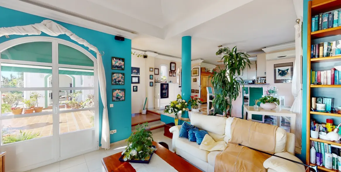 Продажа  отдельно стоящей виллы в Torrox Costa 14