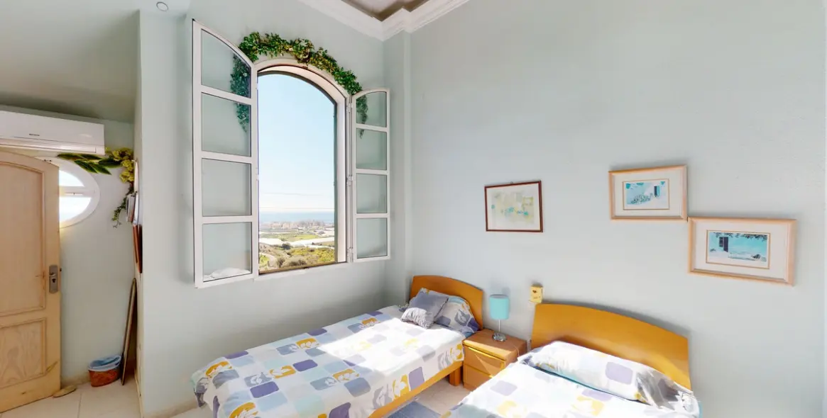 Sale of detached villa in Torrox Costa 27