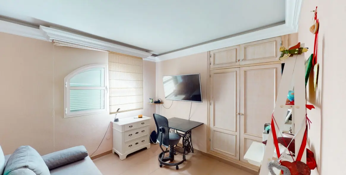 Sale of detached villa in Torrox Costa 31