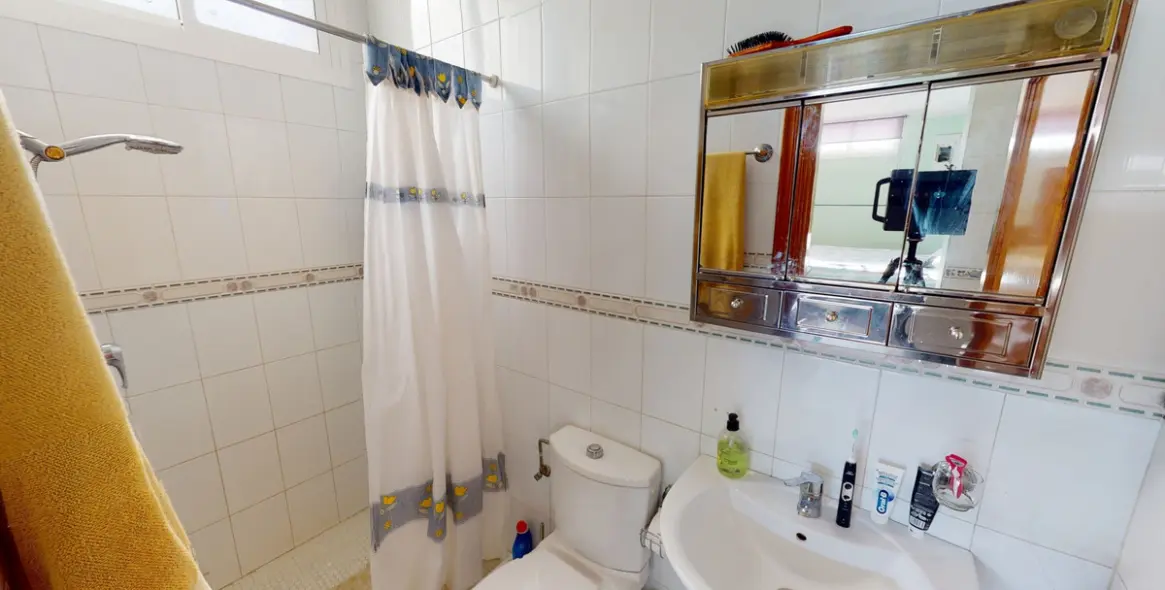 Sale of detached villa in Torrox Costa 46