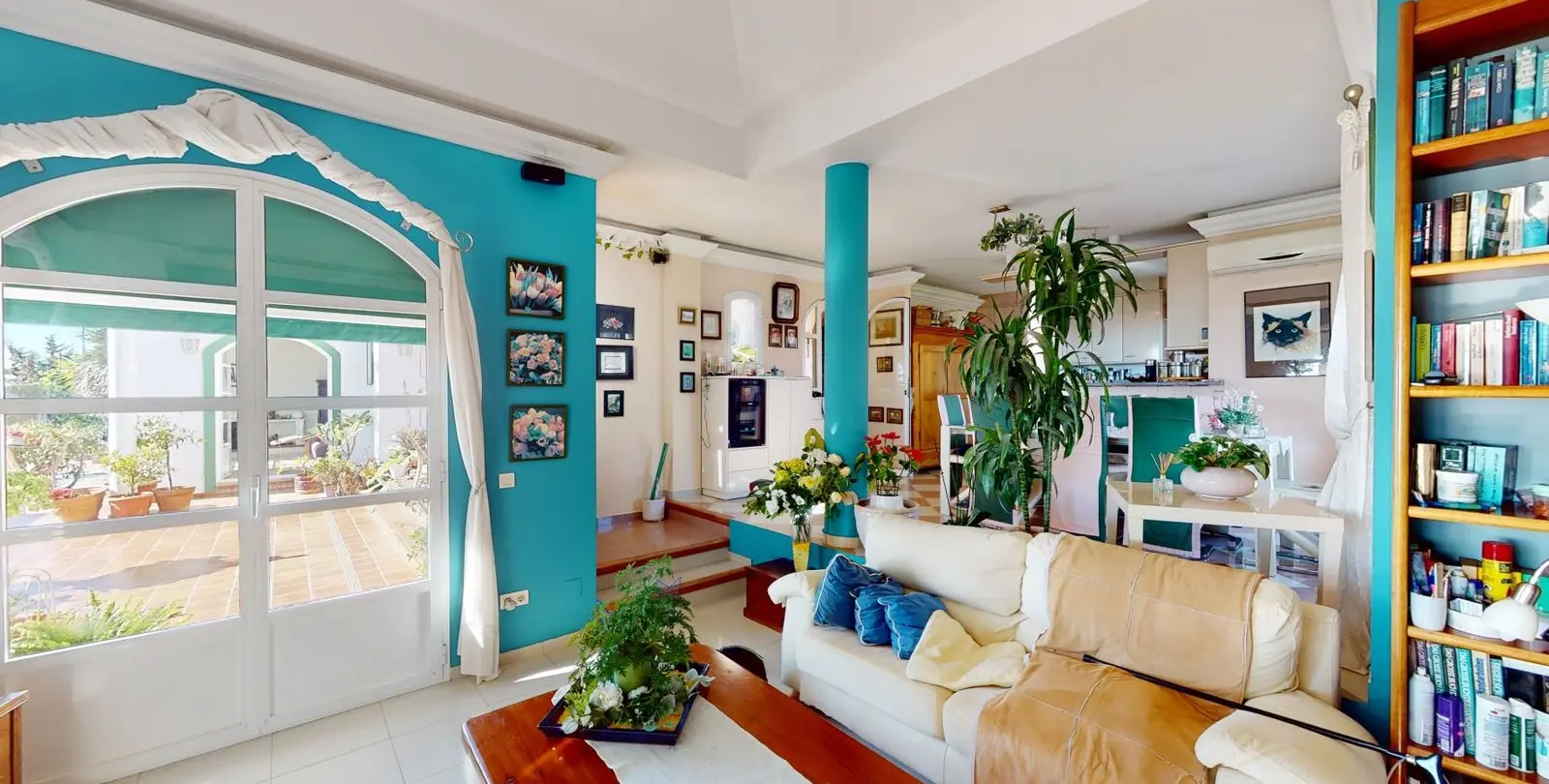 Venta de villa independiente en Torrox Costa 14