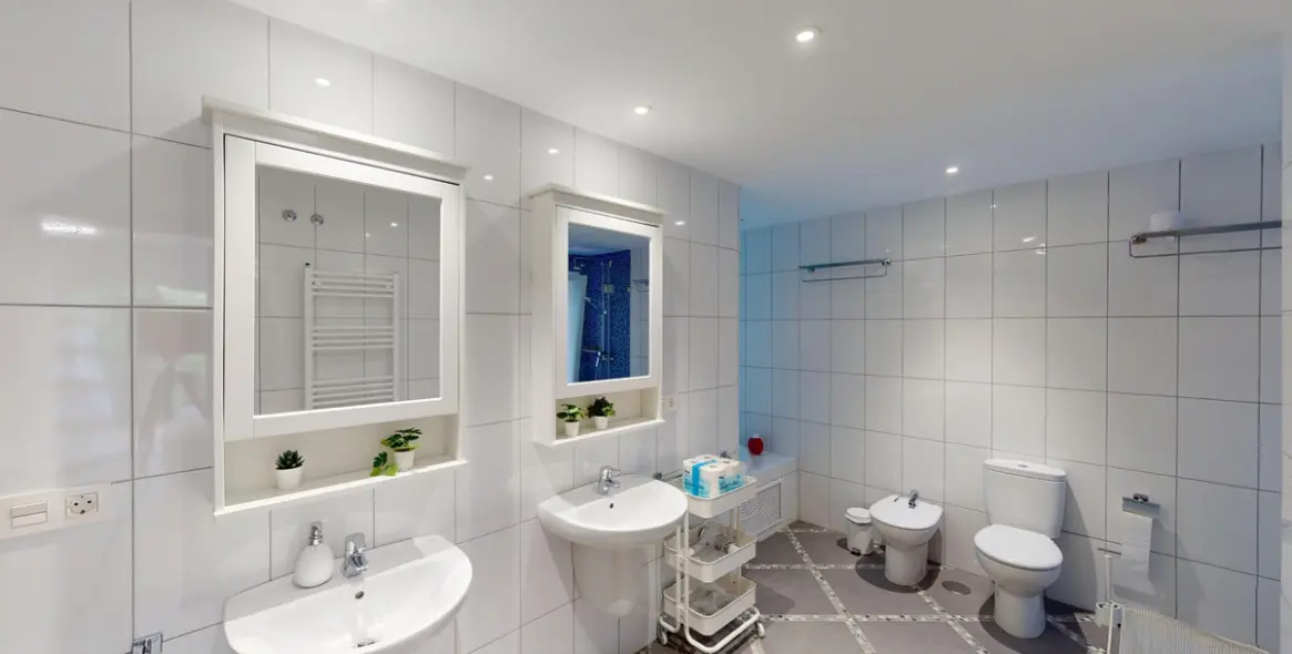 Продажа  отдельно стоящей виллы в Caleta de Vélez 17