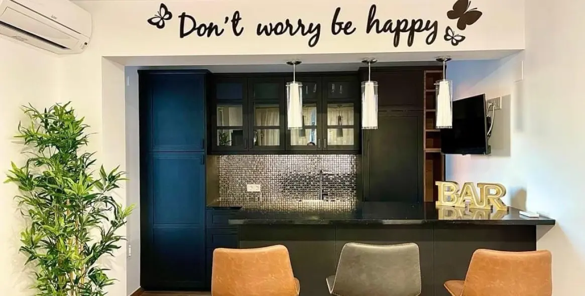 Sale of detached villa in Caleta de Vélez 44