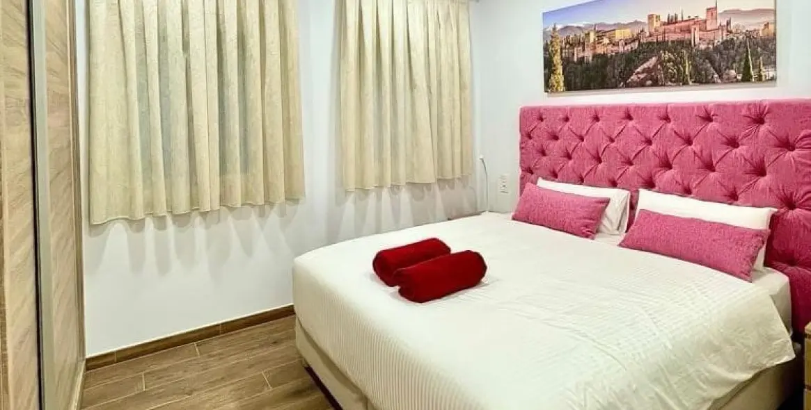 Sale of detached villa in Caleta de Vélez 46