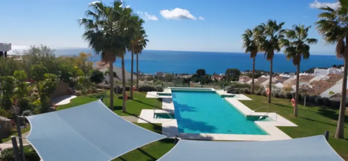 Продажа дома на две семьи в Benalmadena 0