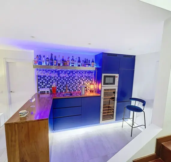 Продажа дома на две семьи в Benalmadena