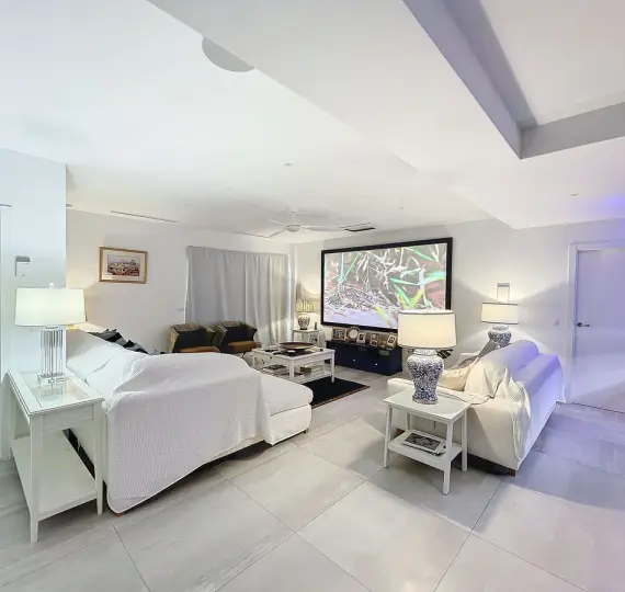 Продажа дома на две семьи в Benalmadena