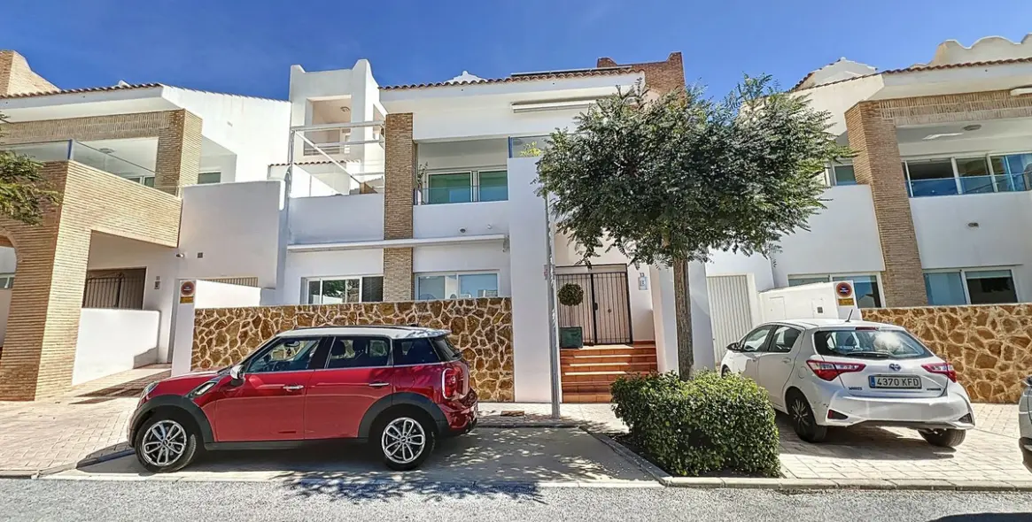Sale of semi-detached house in Benalmadena 58
