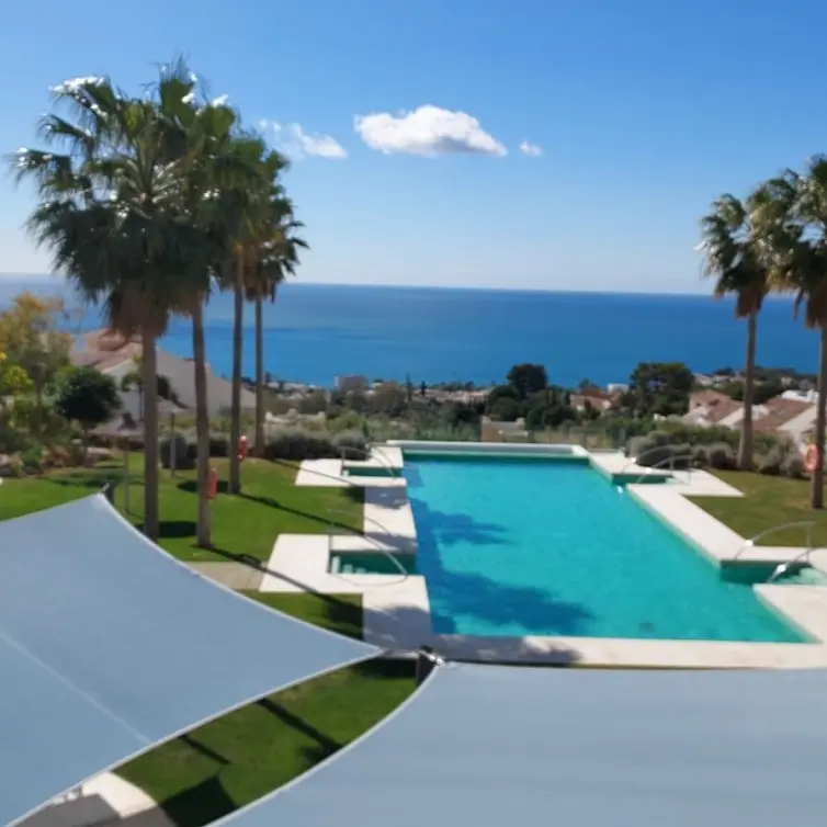 Продажа дома на две семьи в Benalmadena