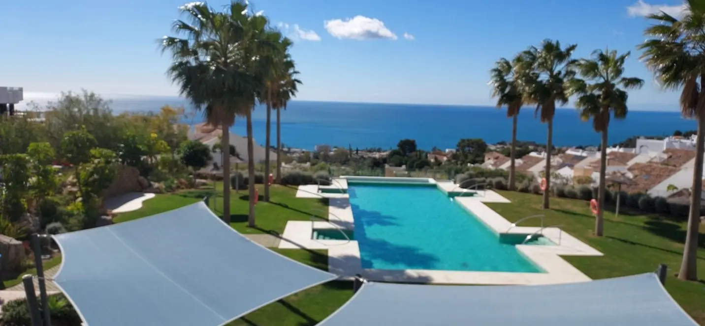 Продажа дома на две семьи в Benalmadena 0