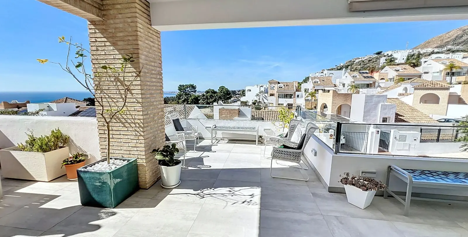 Продажа дома на две семьи в Benalmadena 2