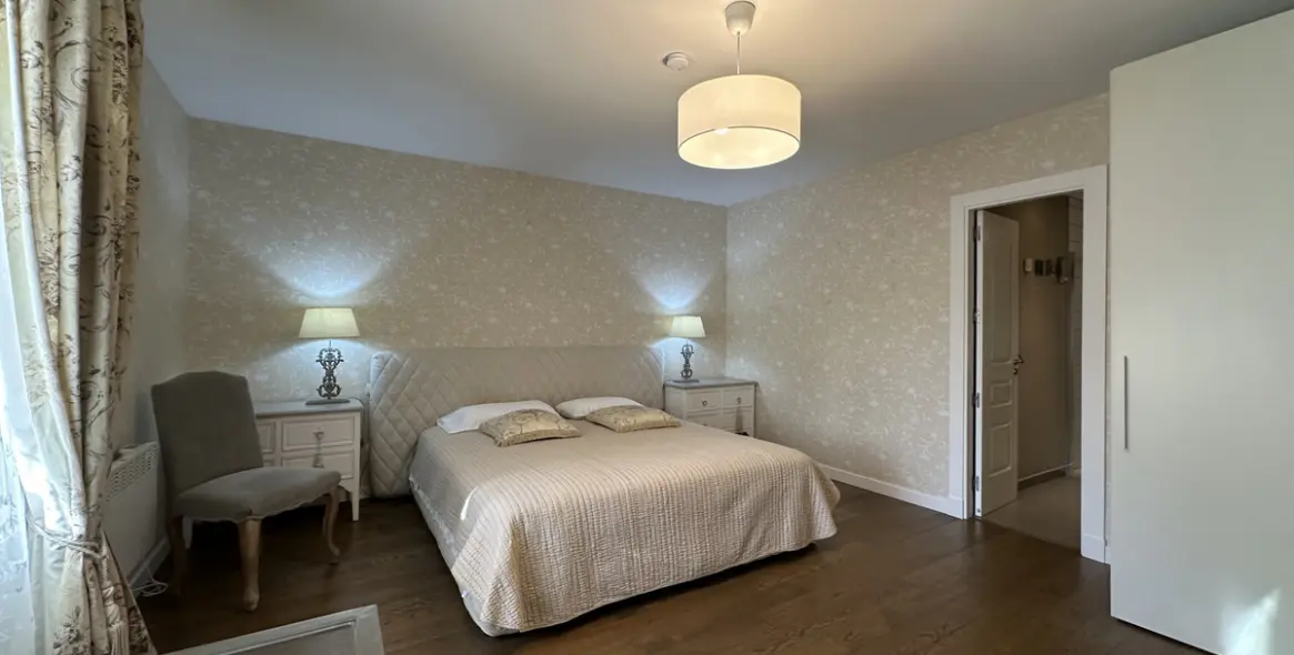 Sale of middle floor apartment in Puerto Banús 15