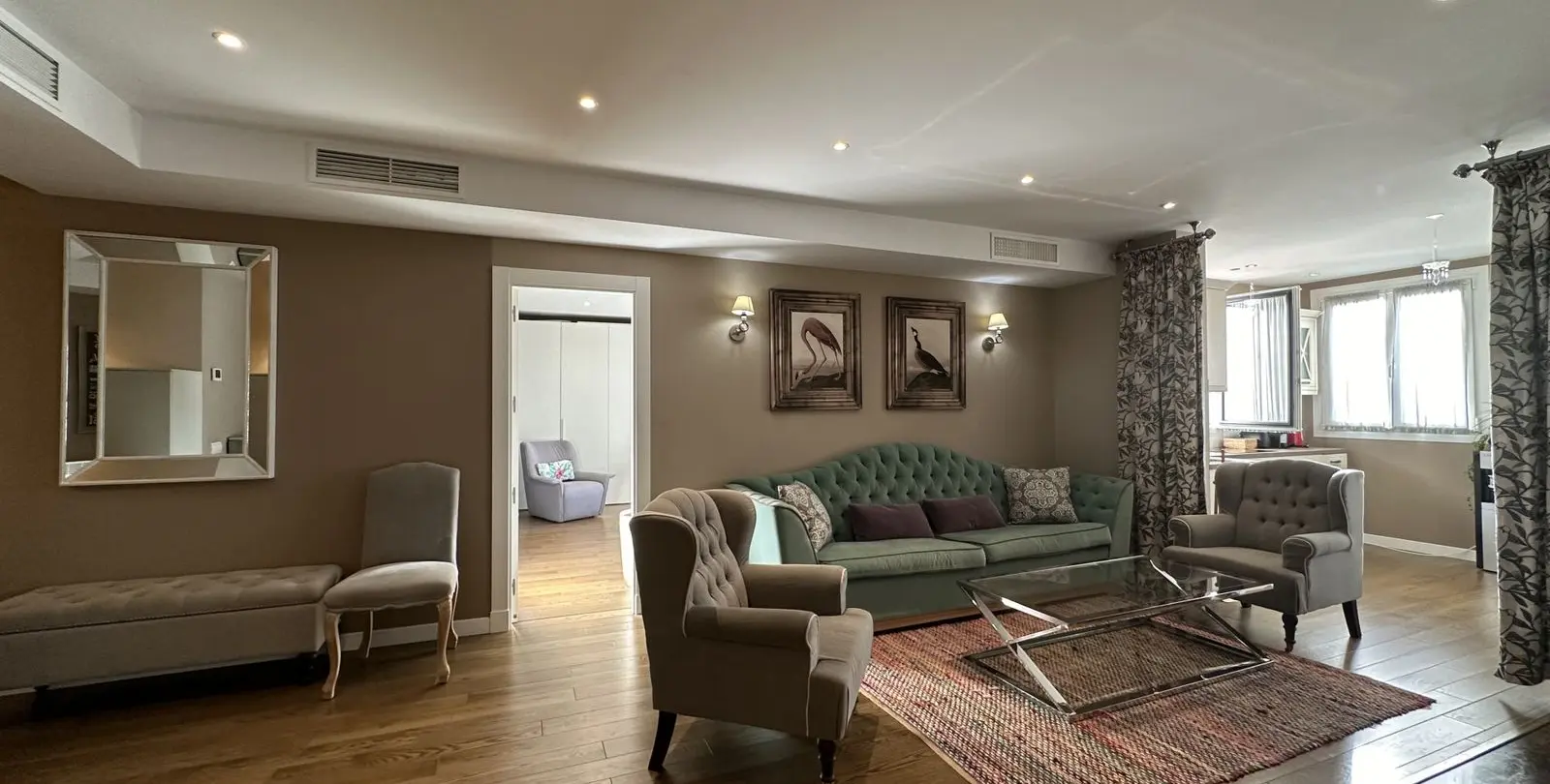 Venta de apartamento en planta media en Puerto Banús 9
