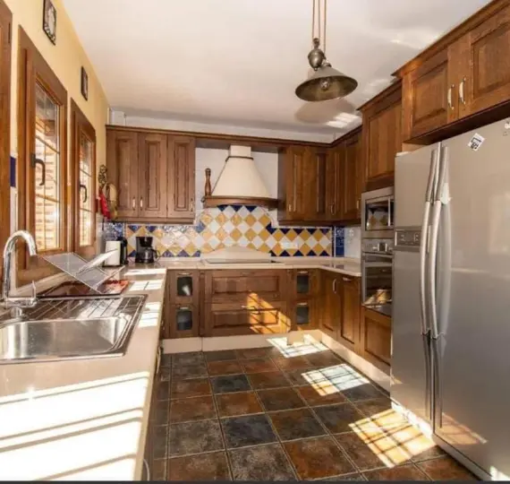 Продажа  отдельно стоящей виллы в Frigiliana