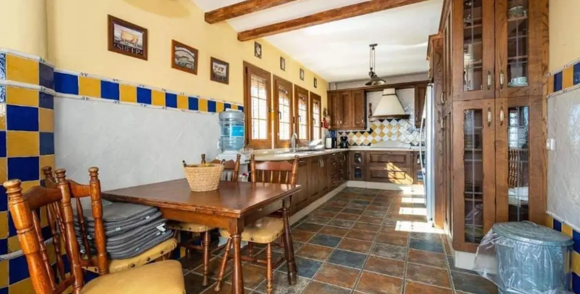 Продажа  отдельно стоящей виллы в Frigiliana 13