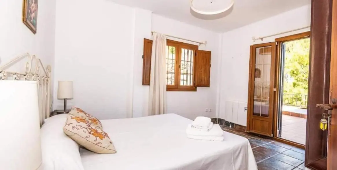 Sale of detached villa in Frigiliana 31