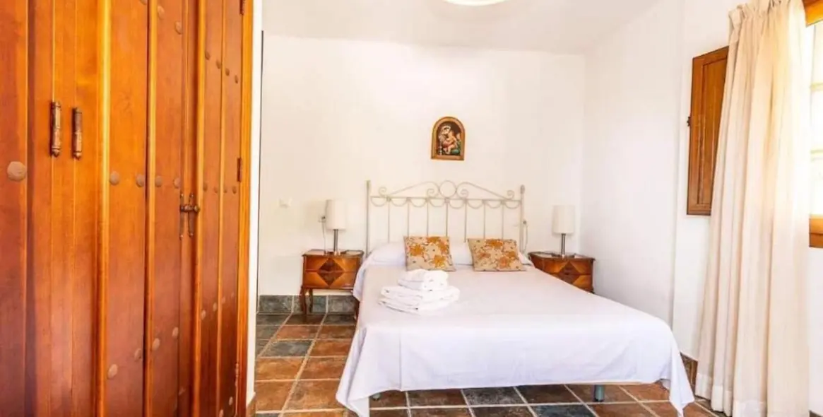Sale of detached villa in Frigiliana 39