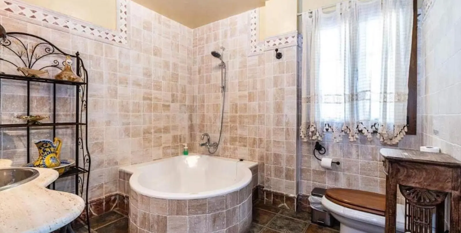 Продажа  отдельно стоящей виллы в Frigiliana 37