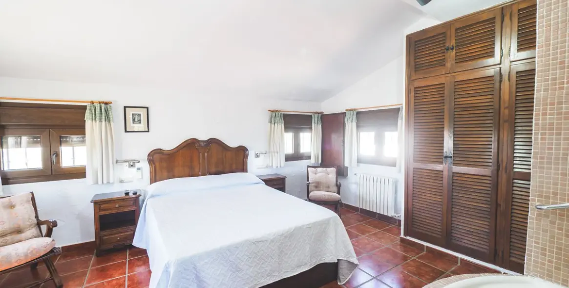 Продажа гостевого дома в Alora 4