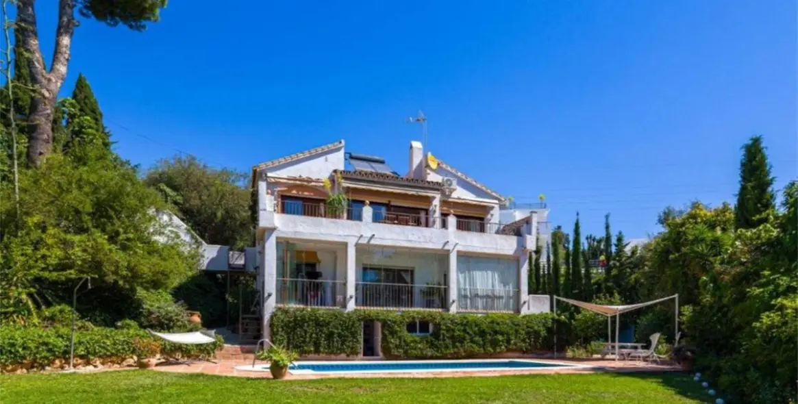 Venta de villa independiente en El Rosario 1