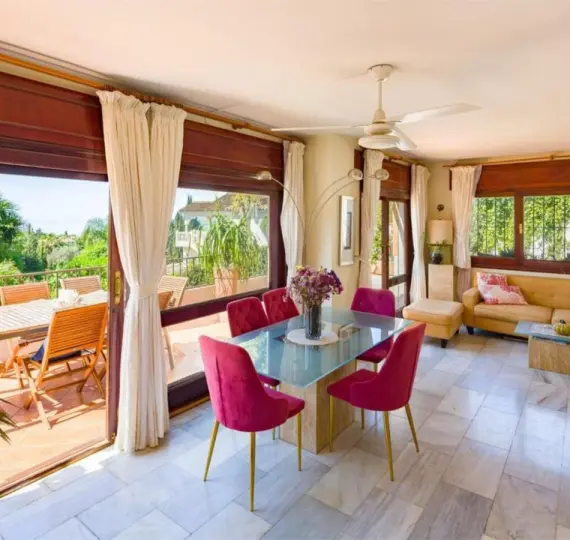 Продажа  отдельно стоящей виллы в El Rosario