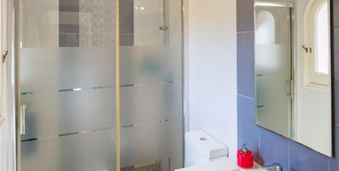 Venta de villa independiente en El Rosario 12